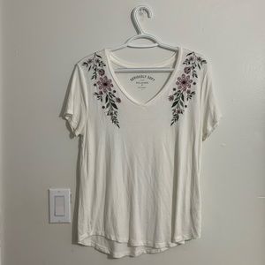 Soft floral stitched v neck tee